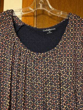 Croft & Barrow Navy Coral Cream Printed Scoop Neck Top